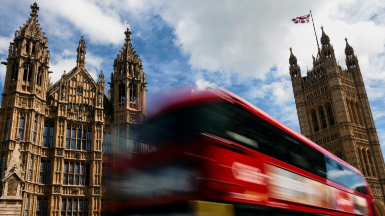 London Mayor trials bus route to make Jews ‘feel safe’