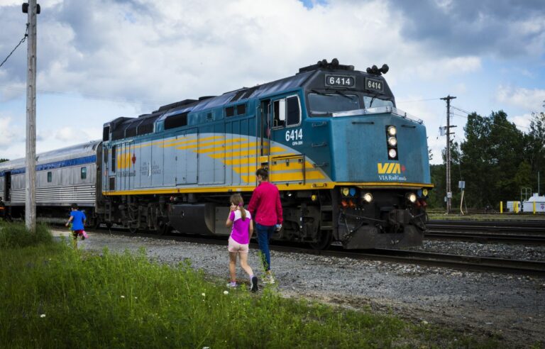 Montreal-Halifax train delays a “major problem” for Via Rail CEO Mario Péloquin