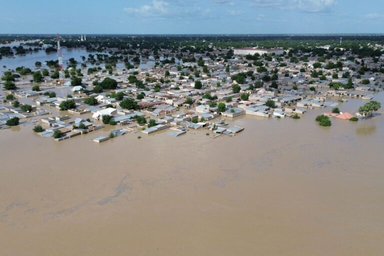 Nigeria floods | At least 30 dead and 400,000 displaced