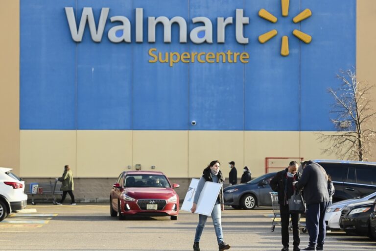 Ontario | Walmart warehouse workers set to unionize