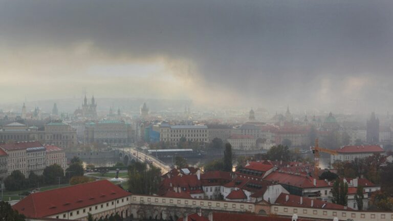 Poland, Austria, Slovakia… Central Europe braces for worst floods in decades