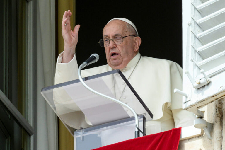 Pope Francis denounces the murder of environmentalist Juan Lopez