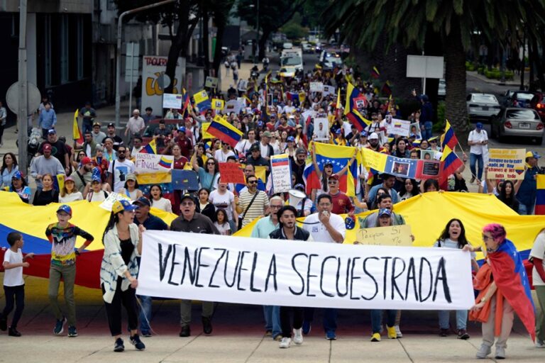 Post-election crisis in Venezuela | Some 86 detained teenagers are released