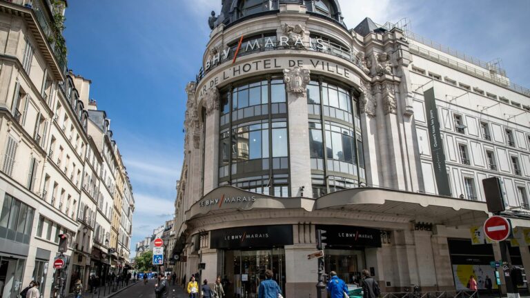 Report Breakages, delays and payment delays… “We’ve never experienced anything like this”, warn BHV employees, worried about the survival of the emblematic Parisian department store