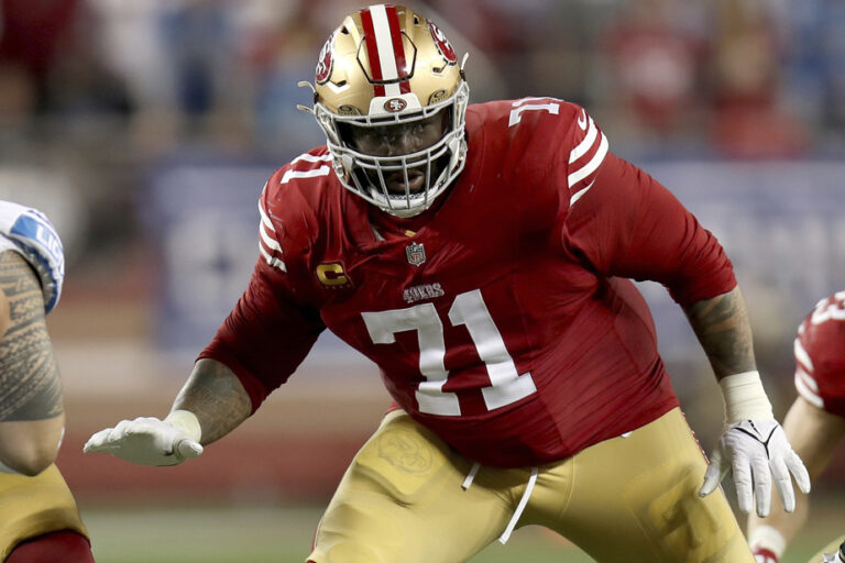 San Francisco 49ers | Trent Williams ends his strike