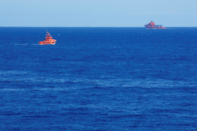 Sinking of a migrant boat | At least nine dead off the coast of the Canaries