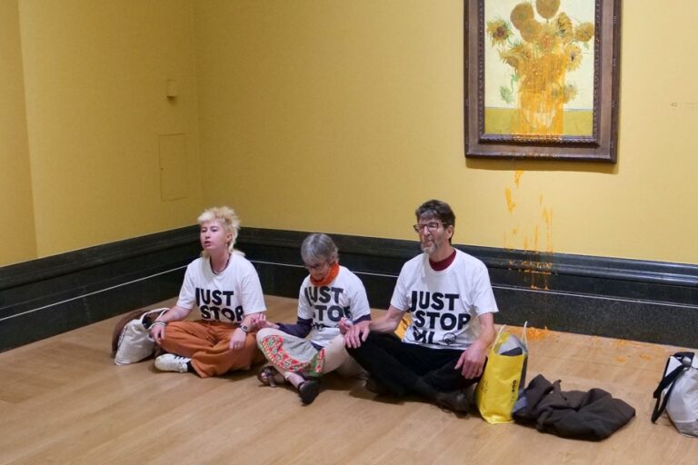 Soup Throws Against Van Gogh’s Sunflowers | Three activists plead not guilty