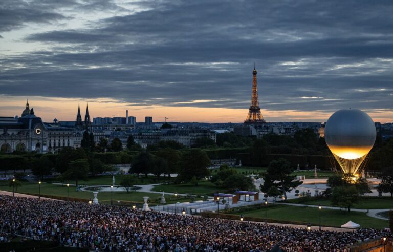 South American gangs raid Paris Olympics