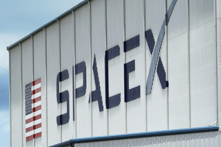 SpaceX sued for trespassing in Texas