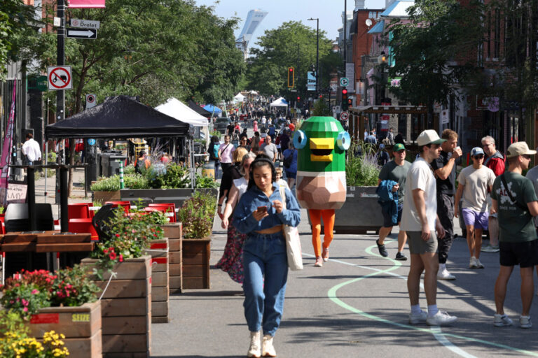 Summer pedestrianization of commercial arteries | The happiness of some, the misfortune of others