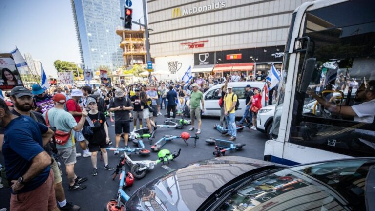 Tel Aviv court cuts ‘general strike’ to demand hostage deal