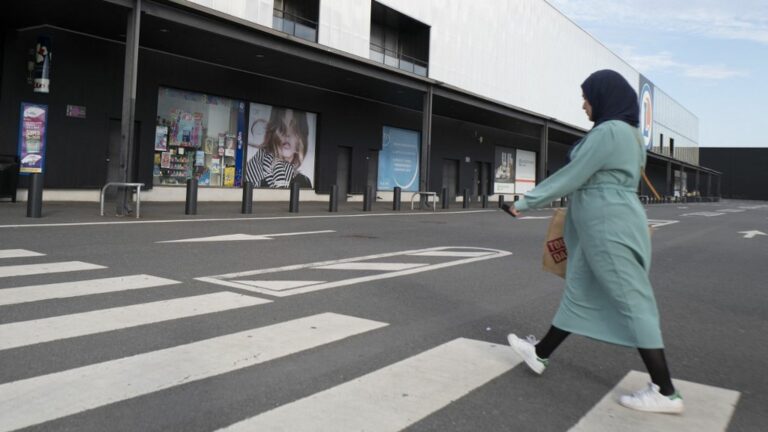 The Council of State confirms the ban on the abaya at school