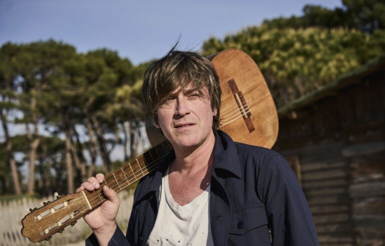 The “little joys” of Thomas Dutronc