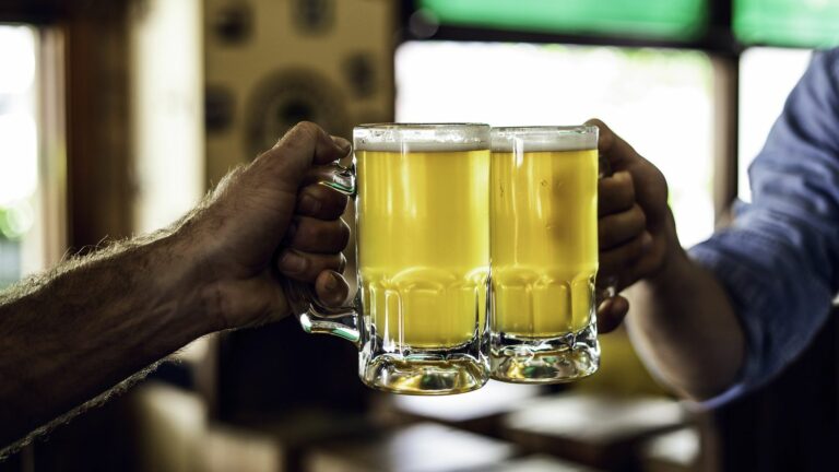 To reduce alcohol consumption, British researchers suggest reducing the size of pints of beer