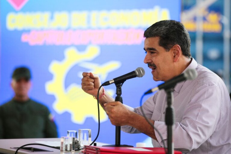 Venezuela | Maduro calls for not accepting electronic devices as gifts