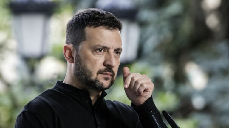 Volodymyr Zelensky announces return of 49 prisoners of war to Ukraine