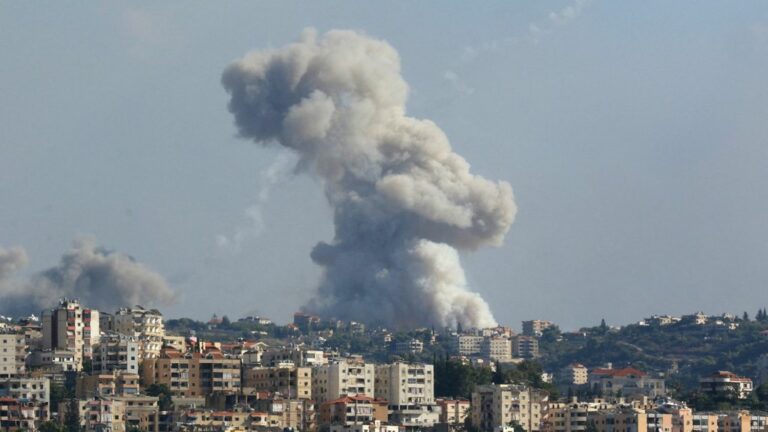 The Israeli army again targeted “dozens of targets” of Hezbollah in Lebanon last night