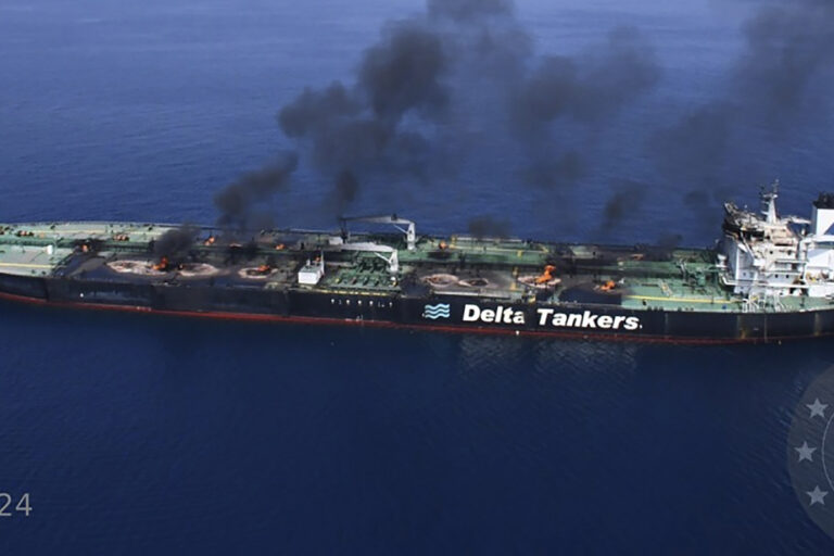 Yemen | Conditions ‘not right’ to tow burning oil tanker