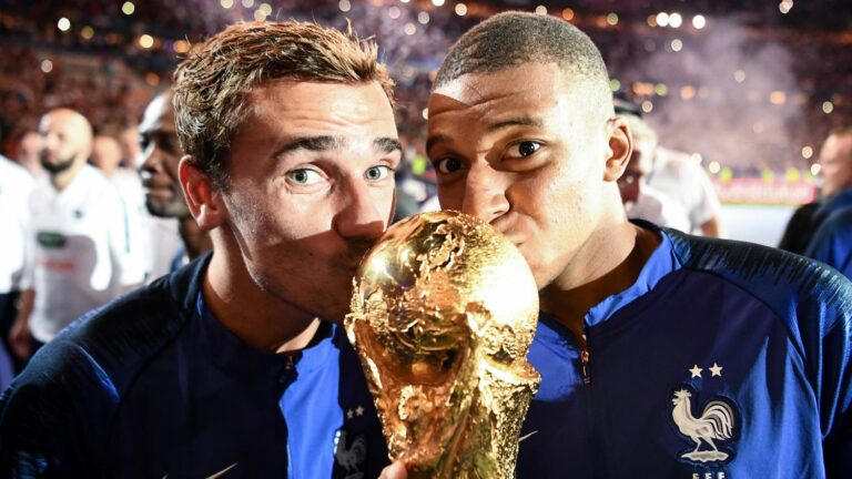 best passer, record for consecutive matches… Where is Antoine Griezmann among the legends of the France team?