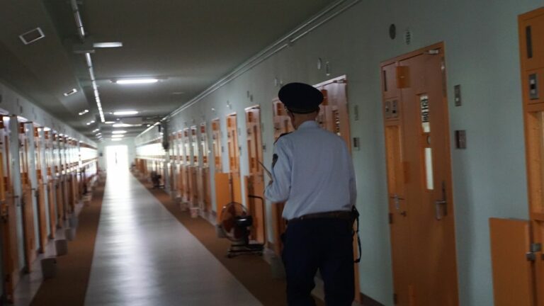 dive into Fuchū prison where discipline and cleanliness are essential