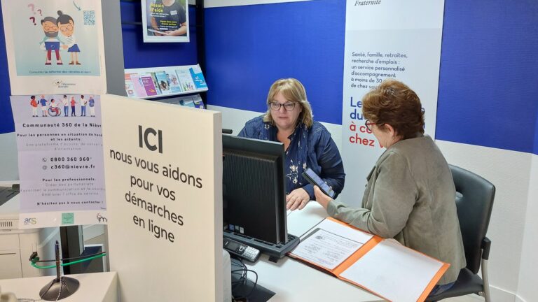 the success of France Services, which facilitates access to public services