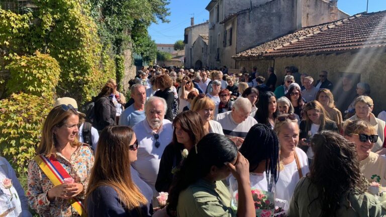 300 people take part in a march in support of Gisèle Pelicot in Mazan