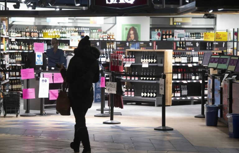 A transparent reflection on our relationship with alcohol is necessary in Quebec