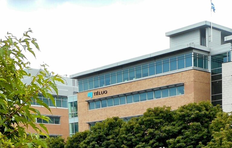 A whole system of royalties for two TELUQ professors