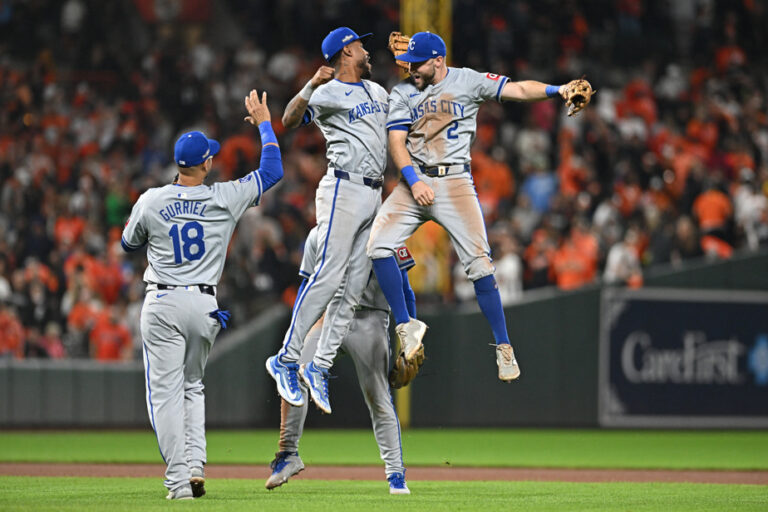 American League | Royals beat Orioles in two games