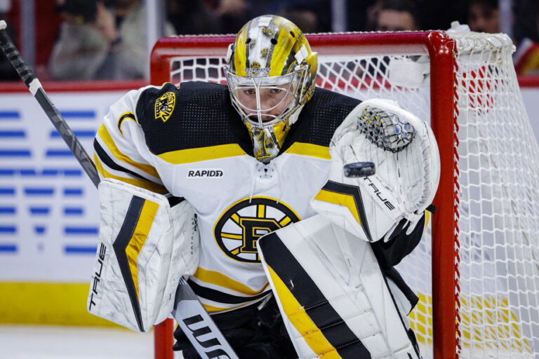 Boston Bruins | Jeremy Swayman signs eight-year, $66 million contract