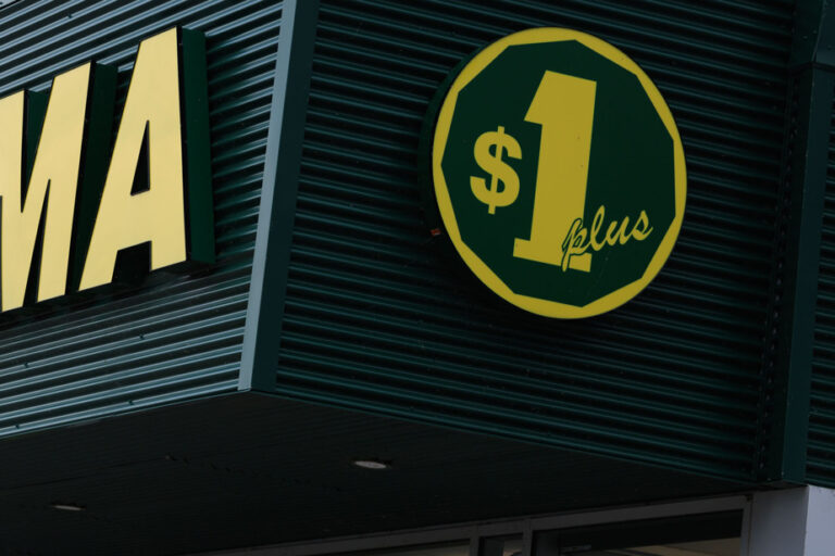 Collective action on Ecofees | Dollarama customers can expect to receive between $3 and $10