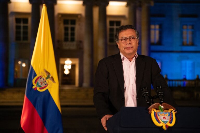 Colombia | The president worries about a “coup” attempt