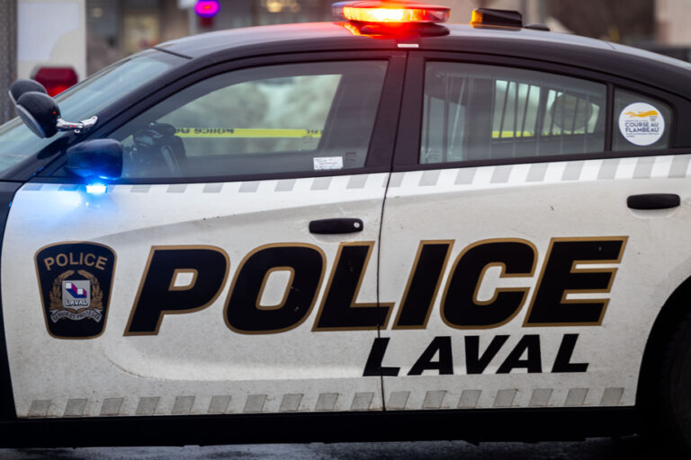 Gunshots | A man injured by gunshot near Carrefour Laval