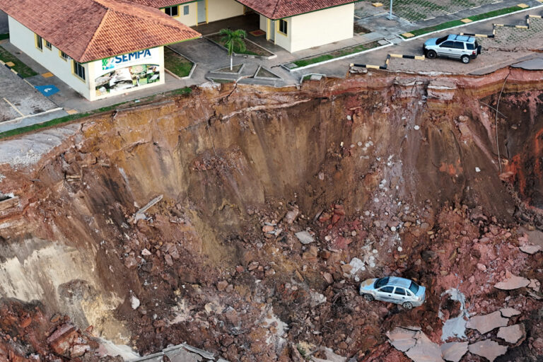 Landslide sweeps away river port in Brazil