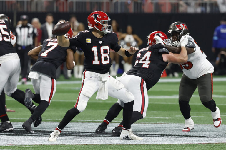 NFL | The Falcons win 36-30 against the Buccaneers