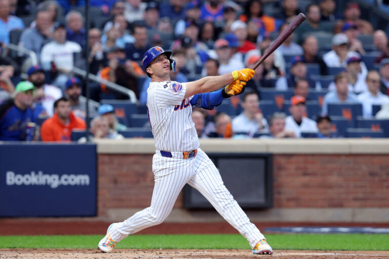 National League Series | Mets beat Phillies 7-2, taking 2-1 series lead