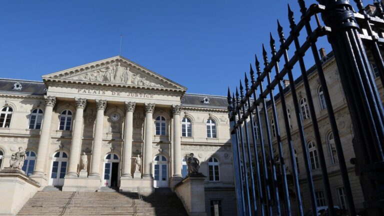 Parents sentenced by the Amiens court to eight and ten months in prison for violence and homophobic insults against their son