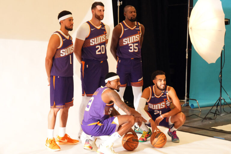 Phoenix Suns | The team disappointed in the first season with the trio of Durant, Booker and Beal