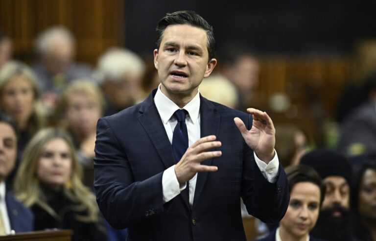 Pierre Poilievre returns the ball to the Minister of Foreign Affairs, Mélanie Joly, asking for an apology