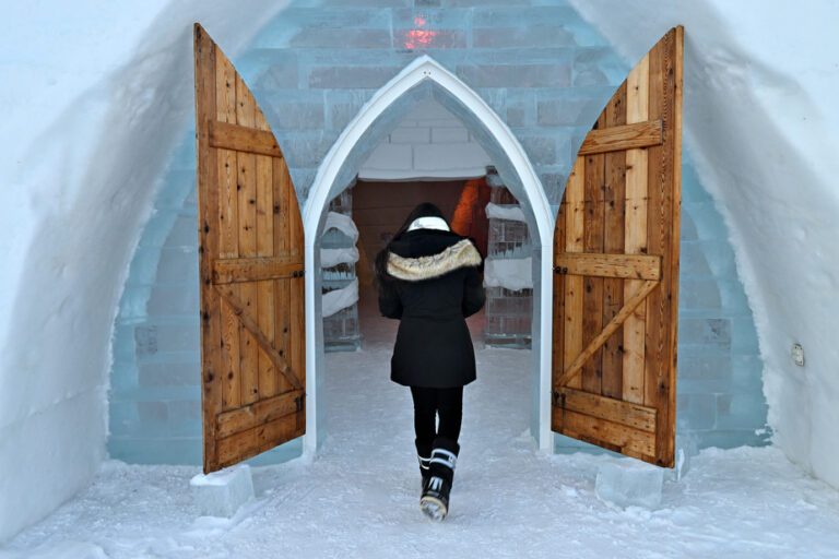 Quebec Ice Hotel | An ice cream restaurant in winter