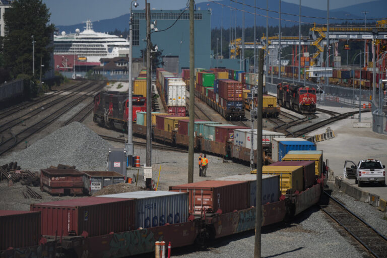 Shippers implore Ottawa to better protect supply chain