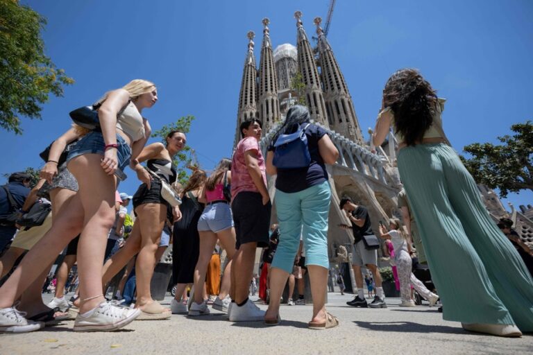 Spain | Record tourist summer, against a backdrop of discontent against overcrowding