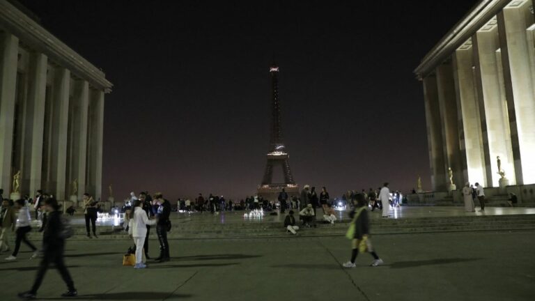 The Eiffel Tower will go dark in tribute to the victims of October 7