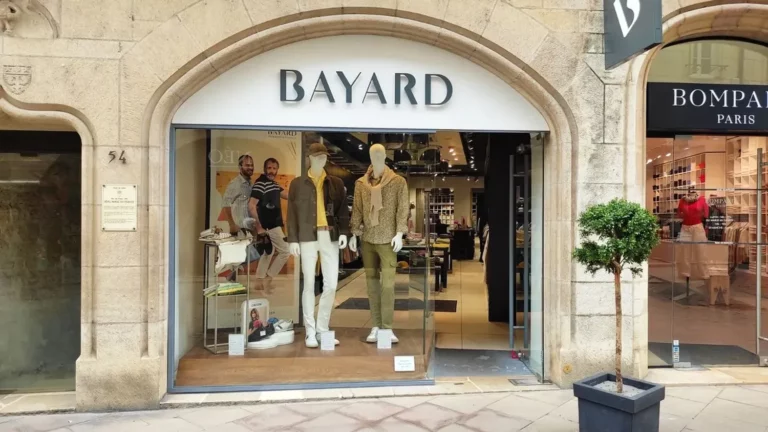 The stores of the French clothing brand Bayard, in liquidation, close their doors on Saturday