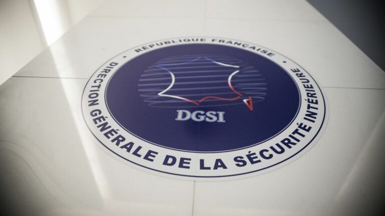 Three people were arrested in Haute-Garonne, suspected by the national anti-terrorist prosecutor of preparing violent action