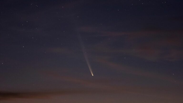 We present to you the “comet of the century”, visible to the naked eye this weekend