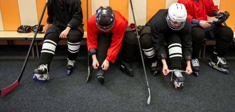 "Teenage Hockey Disrupted: 16-Year-Olds Away from Home"