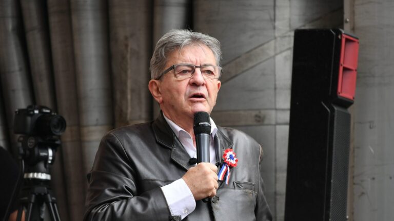 one year after LFI’s positions, the left continues to deal with Jean-Luc Mélenchon