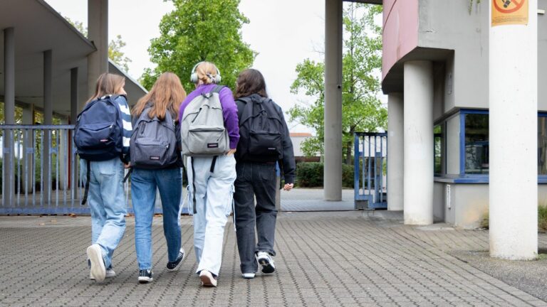 only 34% of girls in France are confident in the future of the world, according to a study