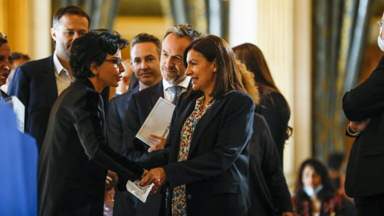 the Eiffel Tower, a new subject of standoff between Rachida Dati and Anne Hidalgo